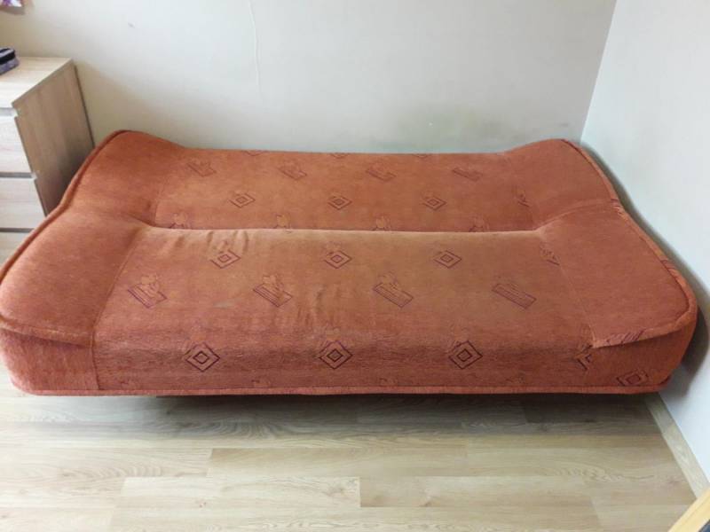 ox_kanapa-rozkladana-sofa-oddam-za-darmo