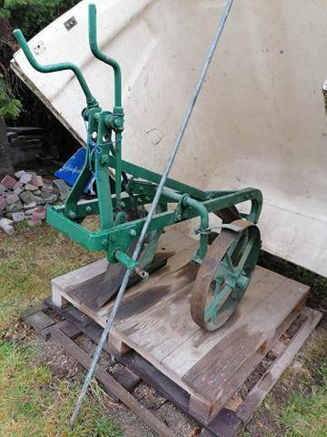 ox_plug-2-skibowy-produkcji-czeskiej