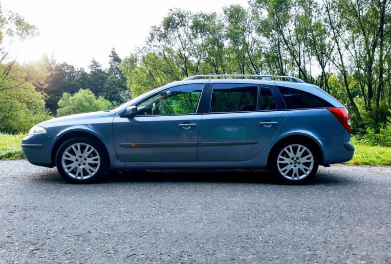ox_renault-laguna-19-dci-120ps-6cio-biegowy