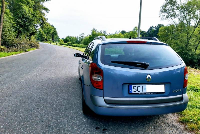 ox_renault-laguna-19-dci-120ps-6cio-biegowy