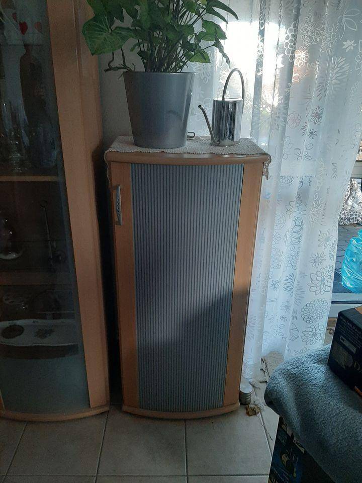 ox_witrynka-z-polka-i-szafka