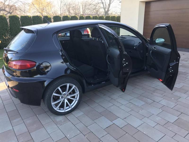 ox_sprzedam-alfa-romeo-147-lift-19-jtd-2007r