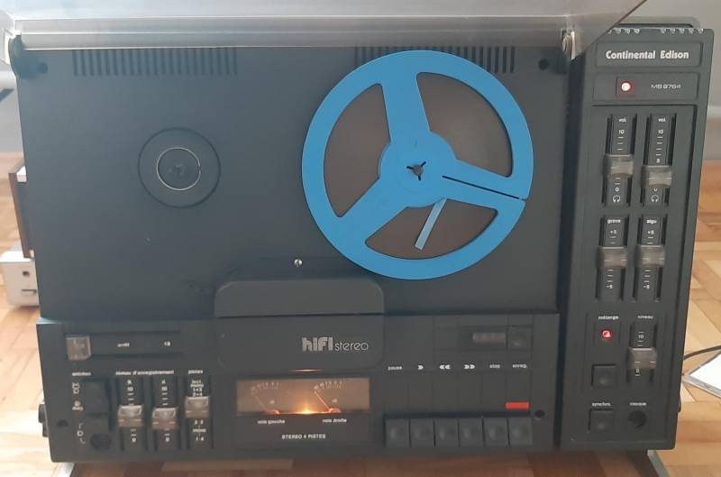 ox_gramofon-akai-ap-d33-oraz-akai-cs-m3-made-in-japan-continental
