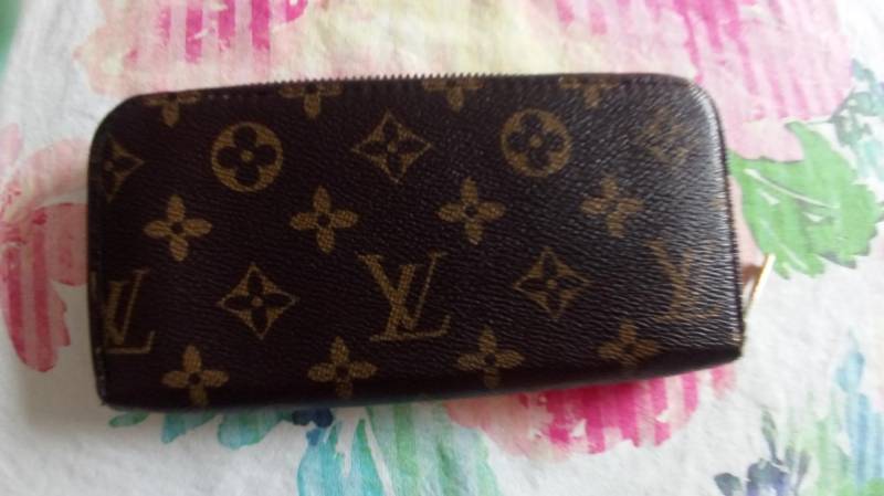 ox_portfel-damski-louis-vuitton