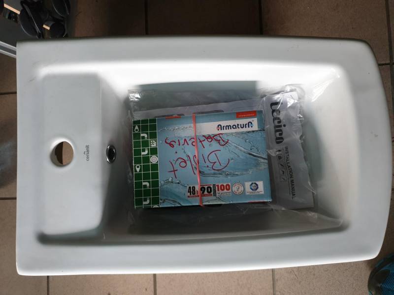 ox_bidet-cersanit-nowy-z-bateria