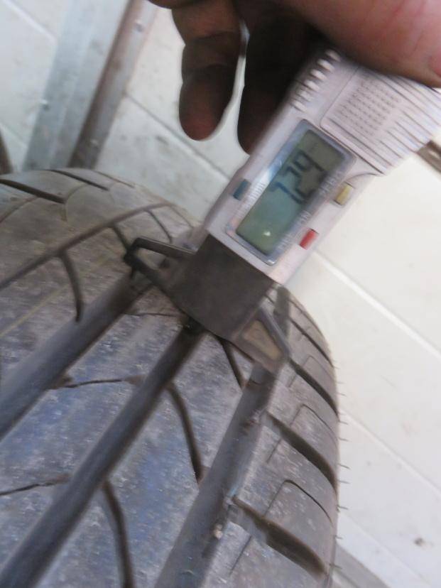 ox_opony-letnie-goodyear-dura-grip-1856515-88-t