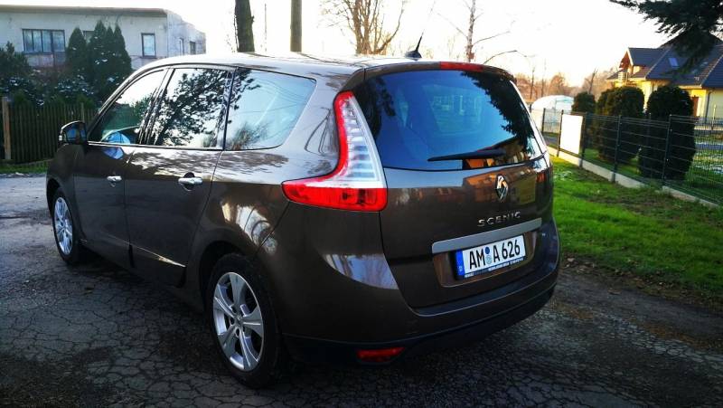 ox_renault-grand-scenic-2010r-7osobo-benzyna-klima-navi-bezwypadek-156tkm