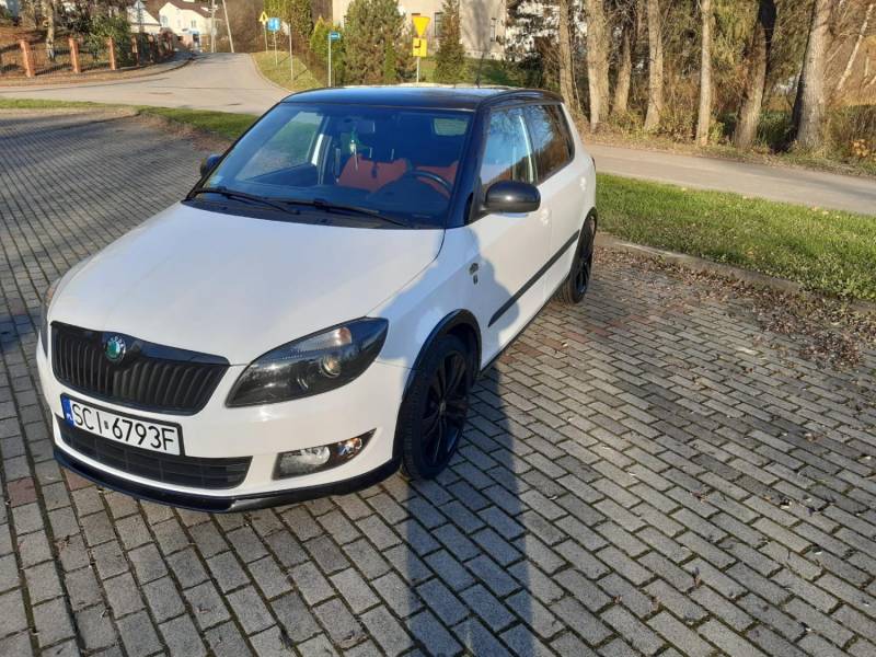 ox_skoda-fabia-monte-carlo-2012