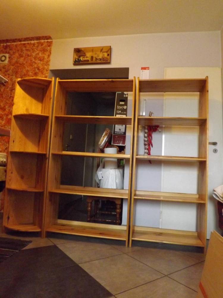 ox_regaly-sosnowe-ikea