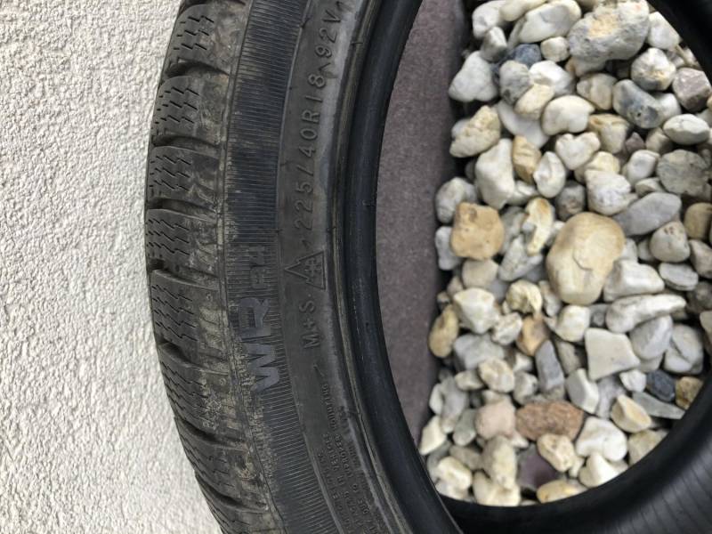 ox_opony-zimowe-nokian-22540-r18-wr-a4