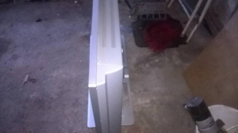 ox_sprzedam-telewizor-firmy-philips-42-cale