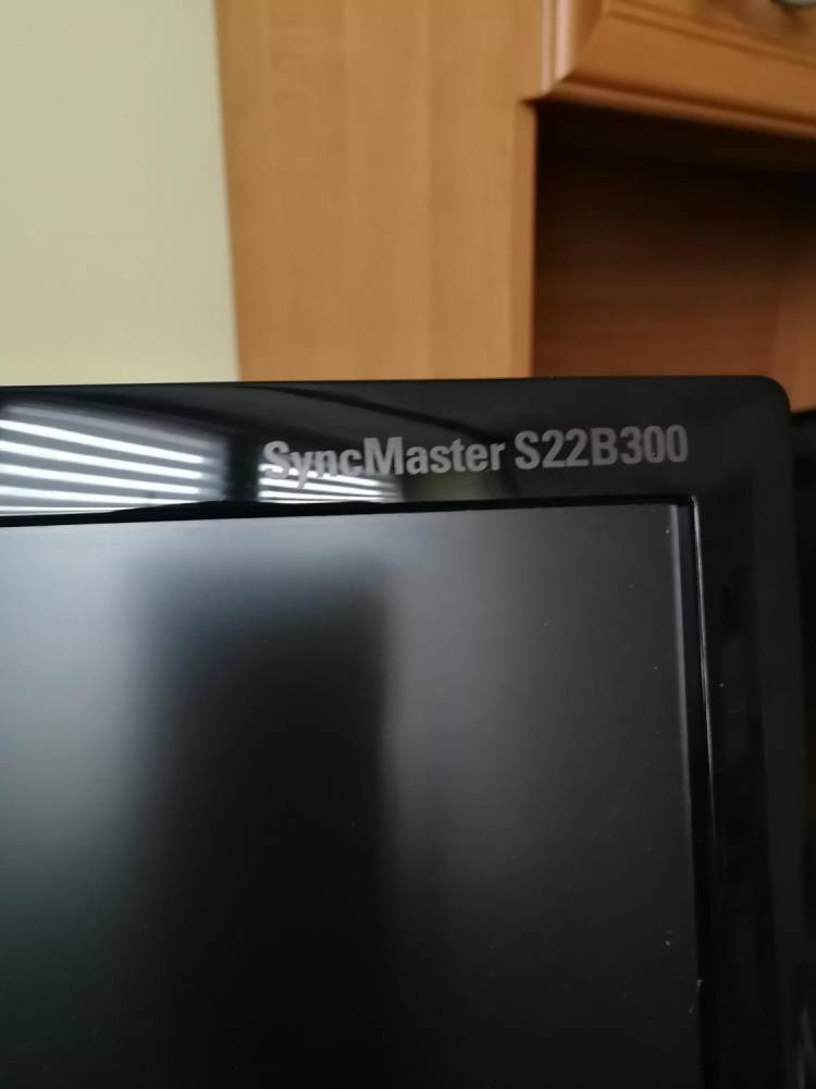 ox_monitor-samsung-sm-s22b300-uzywany