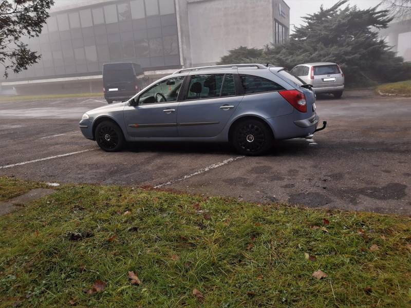 ox_renault-laguna-19-dci-120ps-6cio-biegowy