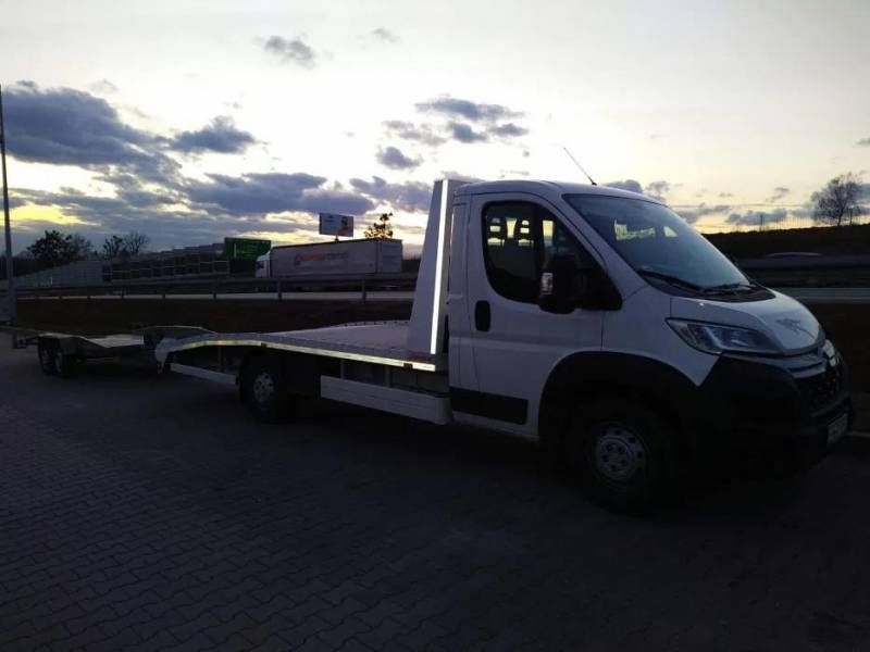 ox_wypozczalnia-wynajem-auto-lawet-pomoc-od-150-zl-laweta-holowanie