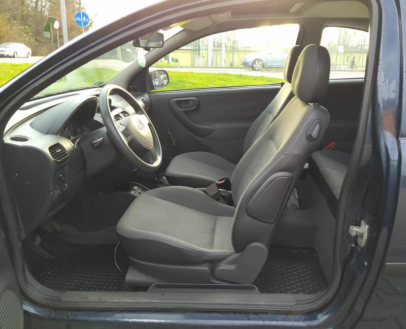 ox_sprzedam-opel-corsa-c-10-hatchback