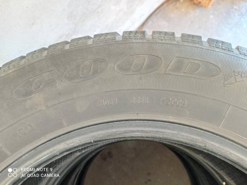 ox_opony-zimowe-goodyear-21565r16