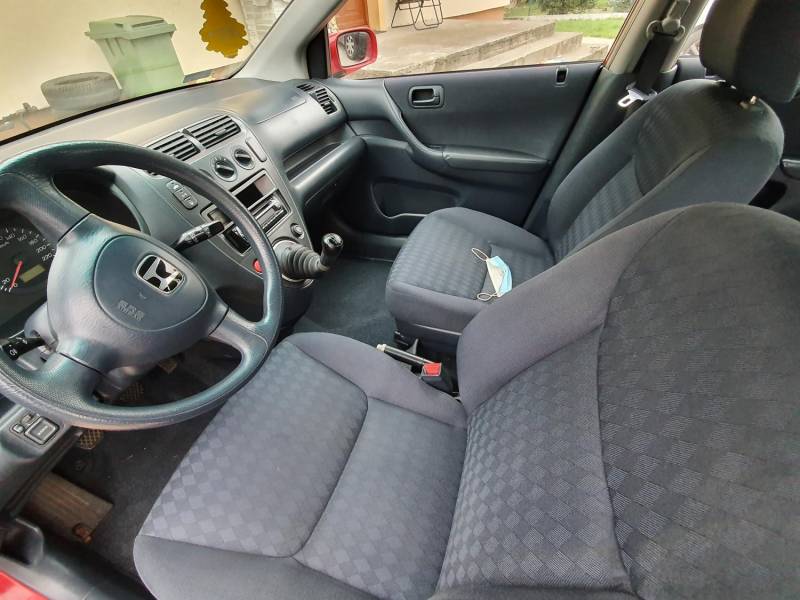 ox_honda-civic-vii-14-90-km-cena-do-negocjacji