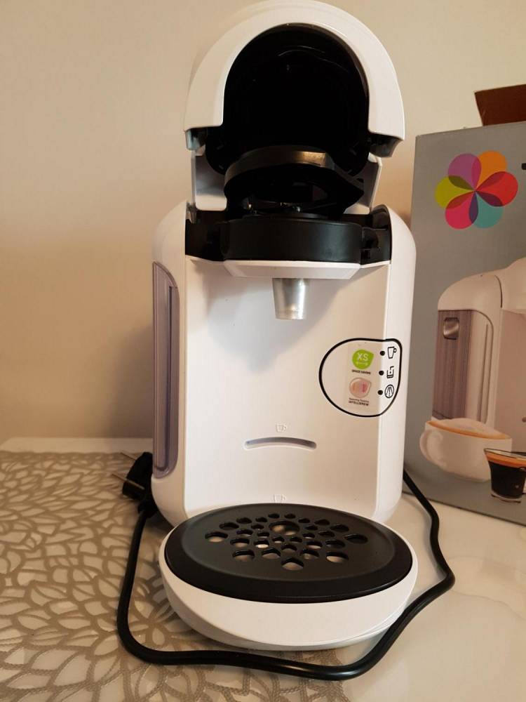 ox_tassimo-vivy-2-ekspres-na-kapsulki-plus-3-szklanki