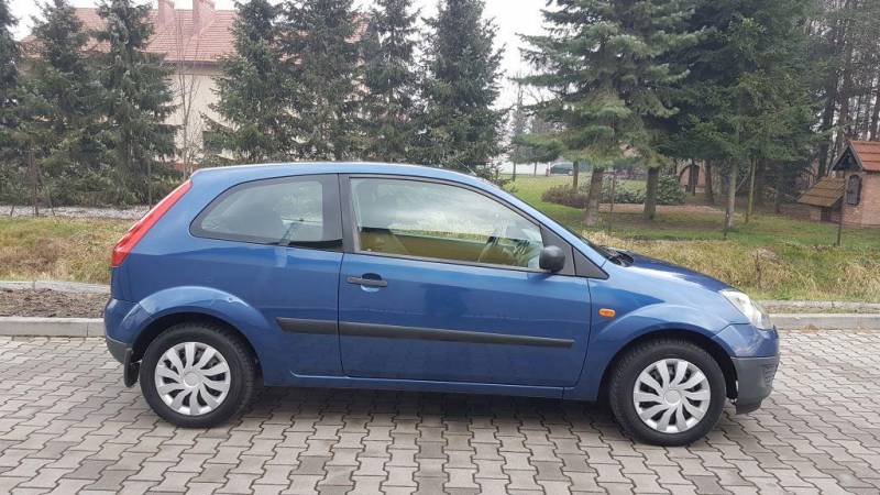 ox_2008rkrajowy-ford-fiesta-13-benzyna-wspomaganie-kierownicy