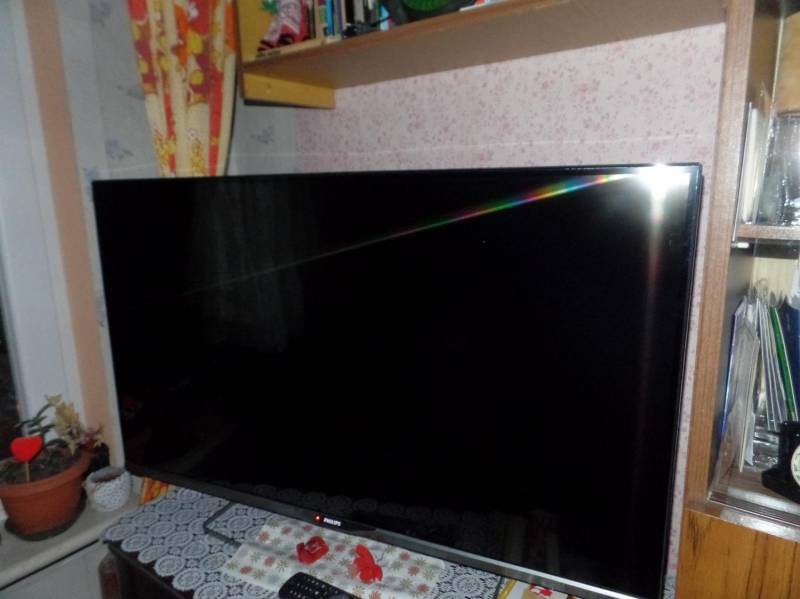 ox_philips-ambilight-42-cale-okazja