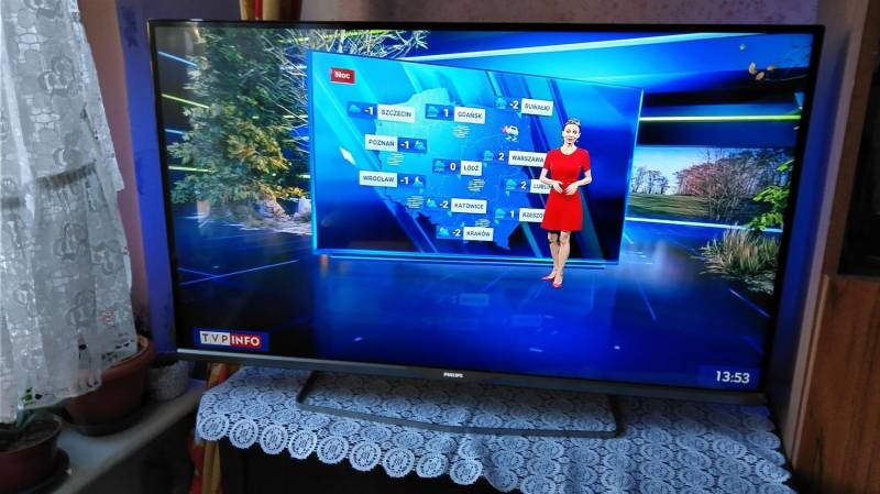 ox_philips-ambilight-42-cale-okazja