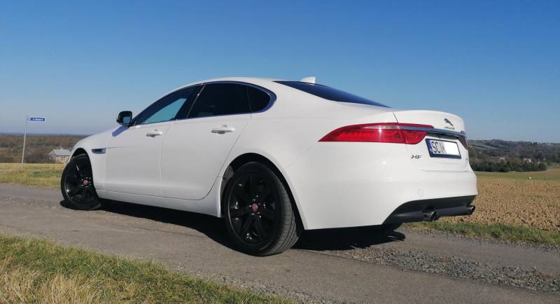 ox_jaguar-xf-x260-skora-navi-20t-250km-okazja-polska-2019-nowe-opony-18