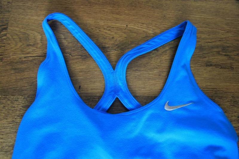 ox_sprzedam-top-t-shirt-marki-nike-m-turkusowy-stan-bardzo-dobry