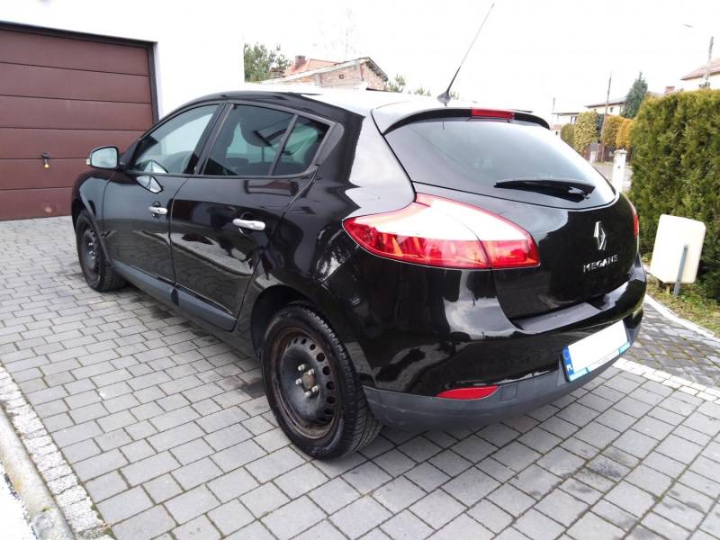 ox_renault-megane-16-110km-tempomat-6-biegow-2-komplety-kol-climatronic