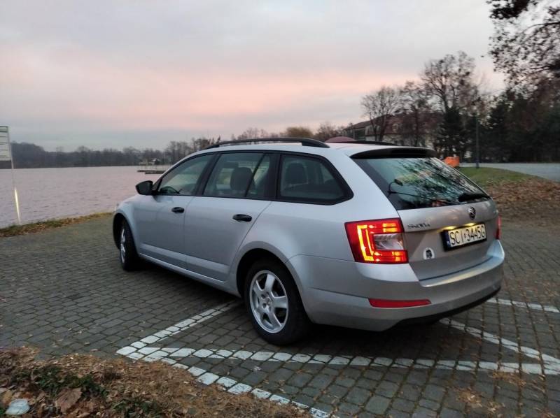 ox_skoda-octavia-salon-polska-188tyskm