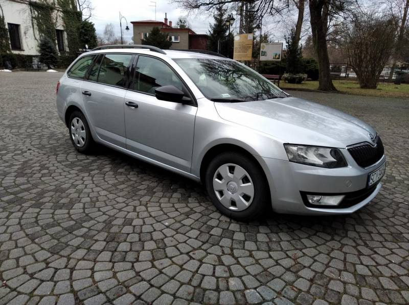 ox_skoda-octavia-salon-polska-188tyskm