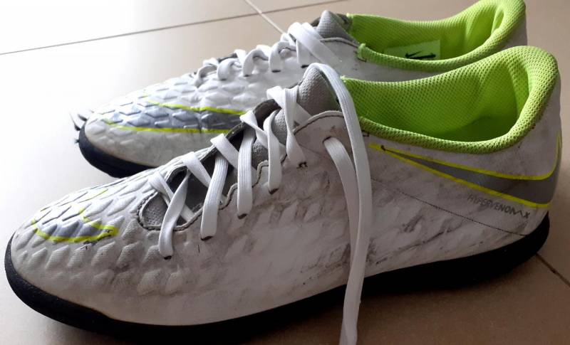 ox_sprzedam-buty-pilkarskie-turfy-nike-r42