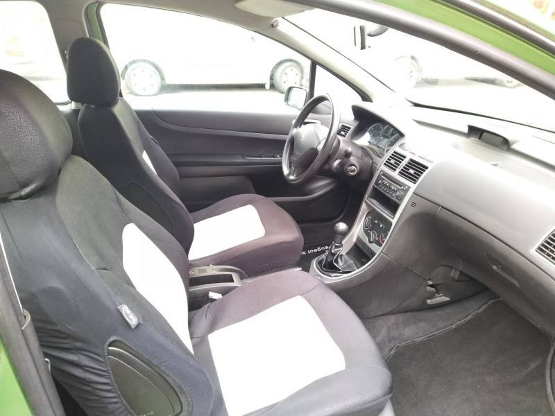 ox_sprzedaz-peugeot-307