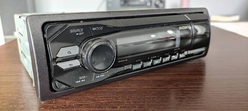 ox_radio-samochodowe-sony-dsx-a30-pilot-sony-rm-x211