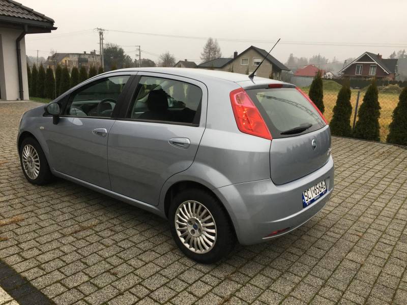 ox_fiat-punto-ekonomiczne-auto-miejskie