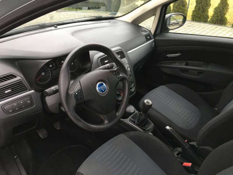 ox_fiat-punto-ekonomiczne-auto-miejskie