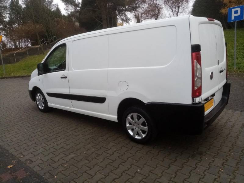 ox_fiat-scudo-maxi-furgon-van-blaszak-20-d-125-km-3-os-zarejestr2011r