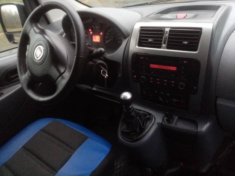 ox_fiat-scudo-maxi-furgon-van-blaszak-20-d-125-km-3-os-zarejestr2011r