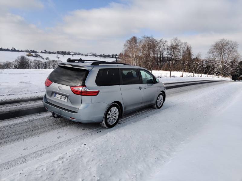 ox_sprzedam-toyota-sienna-2015-xle-4x4-lpg-7-osobowa-hak