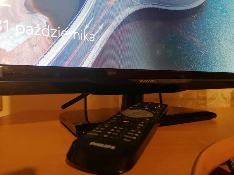 ox_monitor-telewizor-led-philips-24