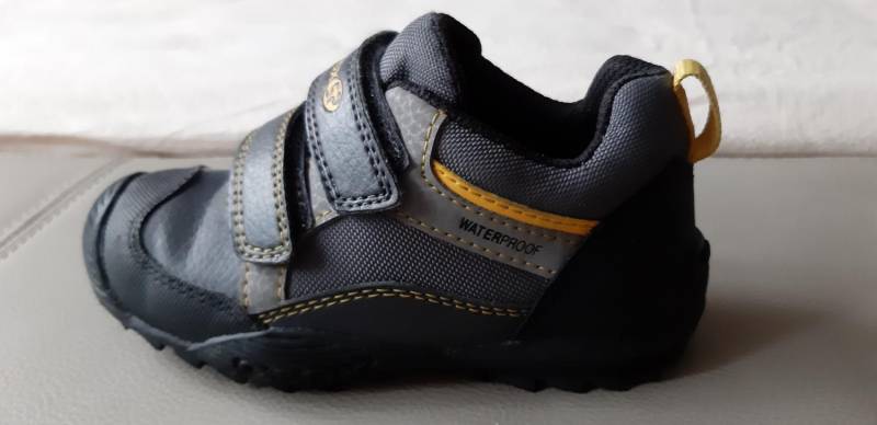 ox_sprzedam-buty-dzieciece-geox-respira-rozm-2-x-23-i-25