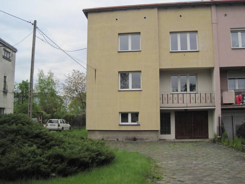 ox_skoczowmickiewicza-dom-pietrowy-w-centrum-na-sprzedaz