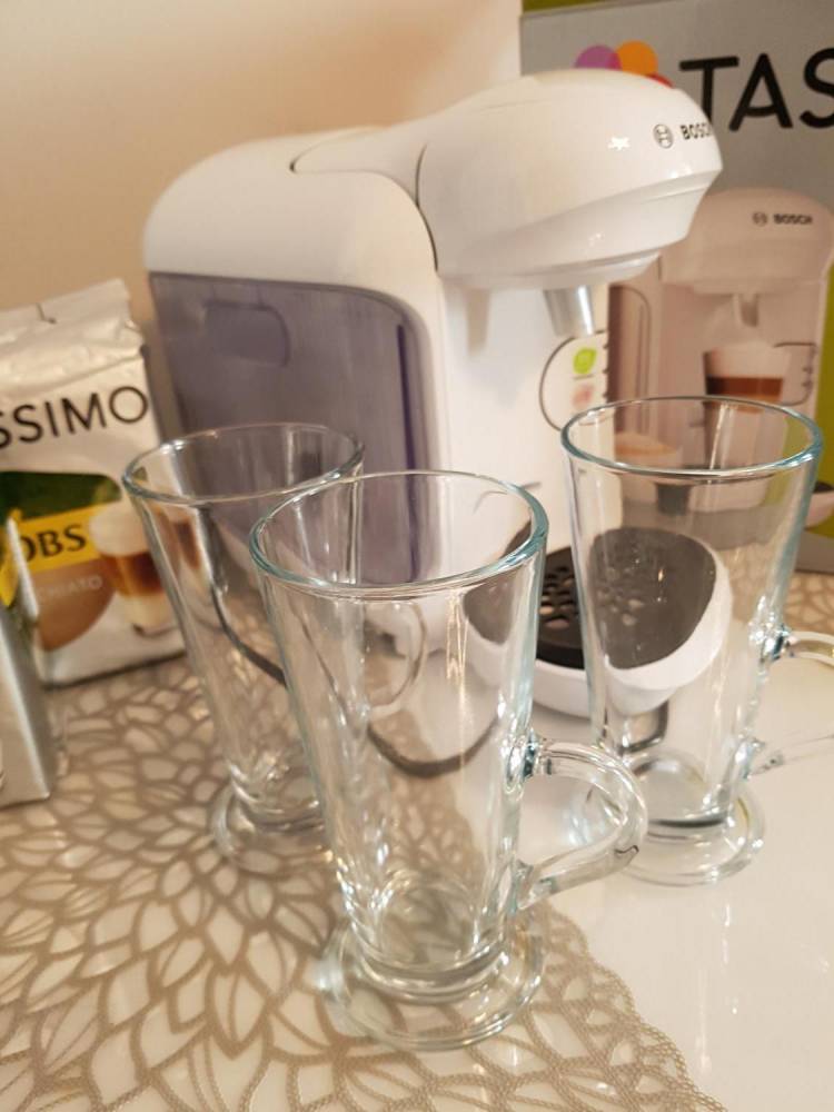 ox_tassimo-vivy-2-ekspres-na-kapsulki-plus-3-szklanki