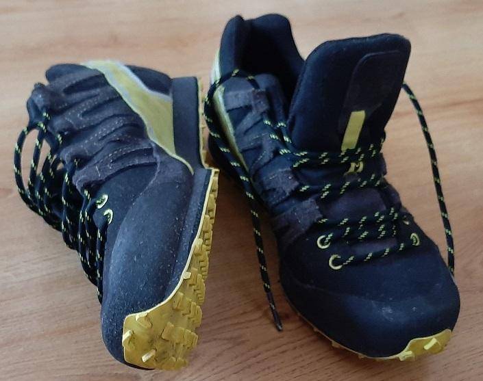 ox_buty-salomon-42-23
