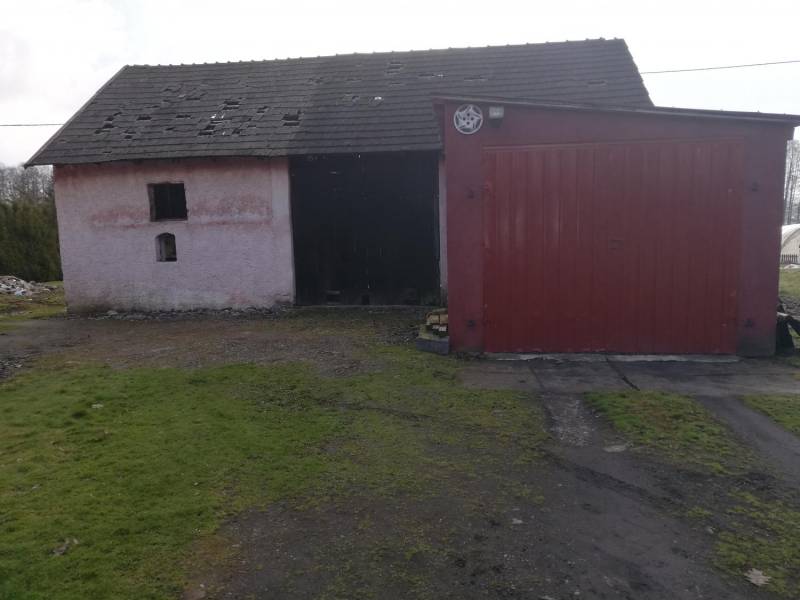 ox_wiezbe-dachowa-oddam-z-rozbiorka-wlasna-za-wyburzeniegospodarczego