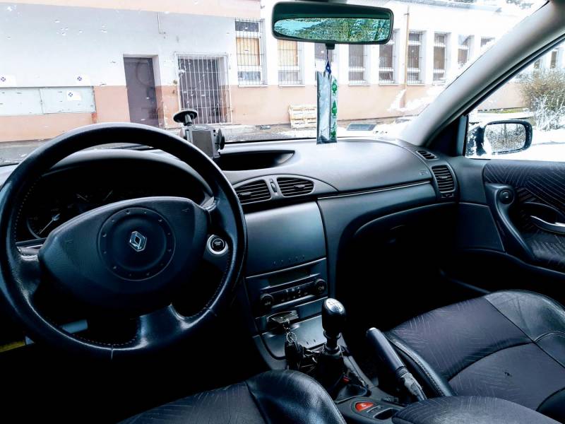 ox_renault-laguna-19-dci-120ps-6cio-biegowy-ew-zamiana-za-vectre-c