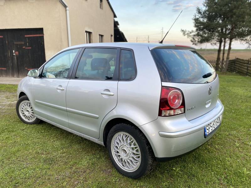 ox_volkswagen-polo-lift-2008r-klimatyazcja-14-80km-benzyna-maly-przebieg