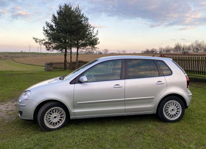 ox_volkswagen-polo-lift-2008r-klimatyazcja-14-80km-benzyna-maly-przebieg
