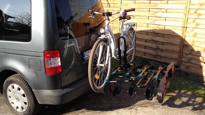 ox_bagazniki-na-hak-platformy-do-przewozu-2-3-lub-4-rowerow-wynajem