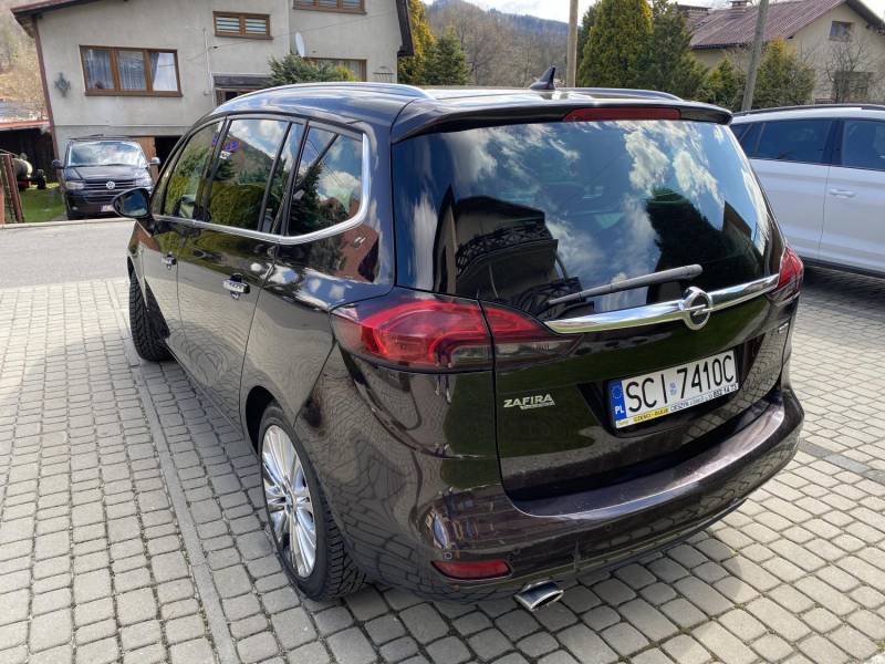 ox_opel-zafira-20-cdti-165-km-7-miejsc-fv-wisla