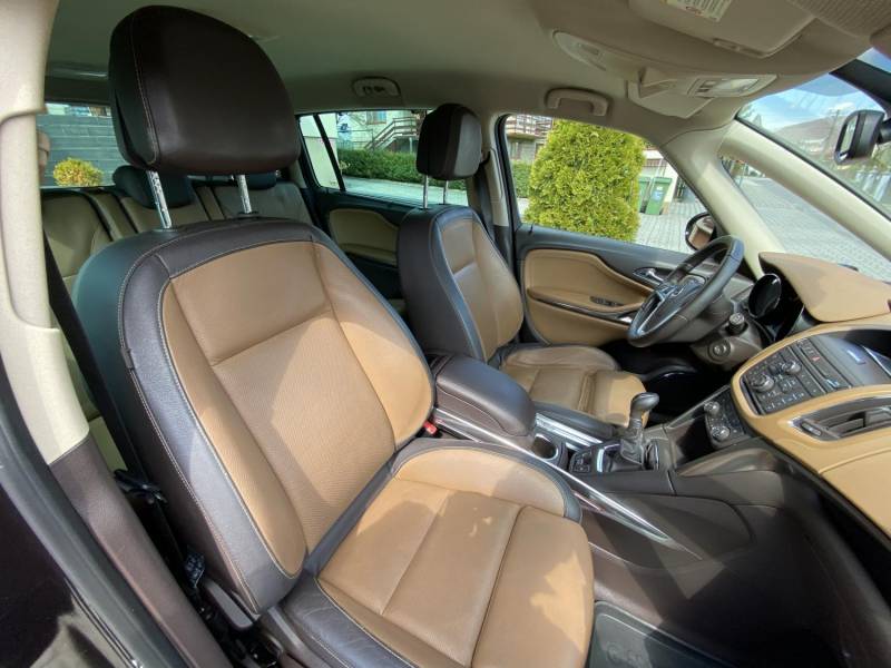 ox_opel-zafira-20-cdti-165-km-7-miejsc-fv-wisla